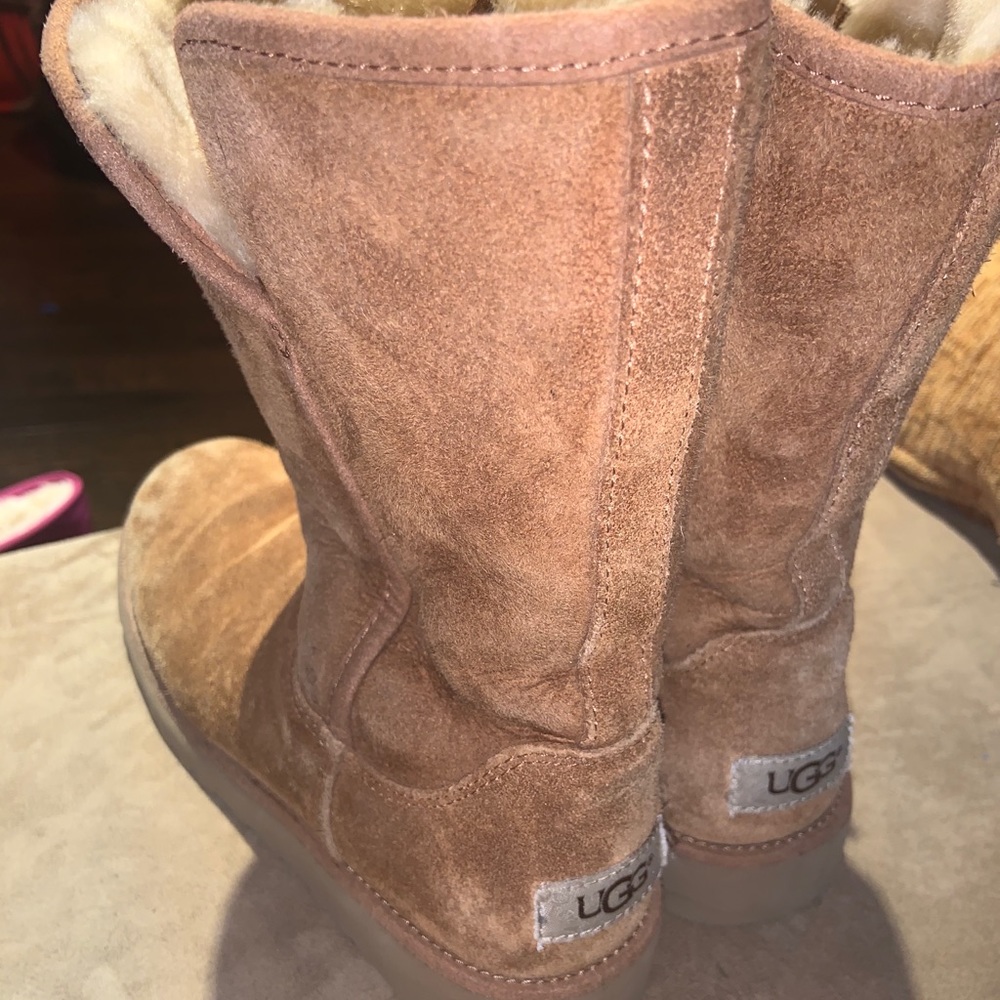 UGG kids short boots